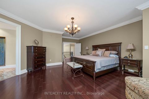 Photo 22 at 118 Park Ridge Drive, Kleinburg, Vaughan