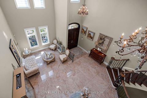 Photo 25 at 118 Park Ridge Drive, Kleinburg, Vaughan