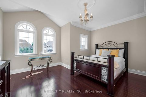 Photo 31 at 118 Park Ridge Drive, Kleinburg, Vaughan