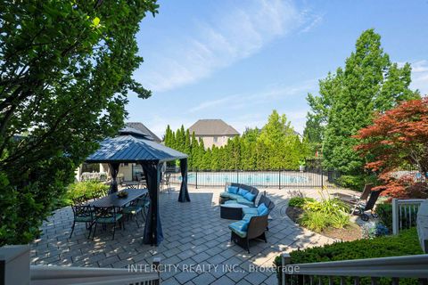 Photo 36 at 118 Park Ridge Drive, Kleinburg, Vaughan