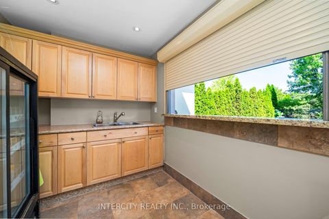 Photo 43 at 118 Park Ridge Drive, Kleinburg, Vaughan
