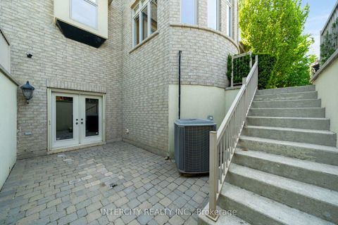 Photo 46 at 118 Park Ridge Drive, Kleinburg, Vaughan
