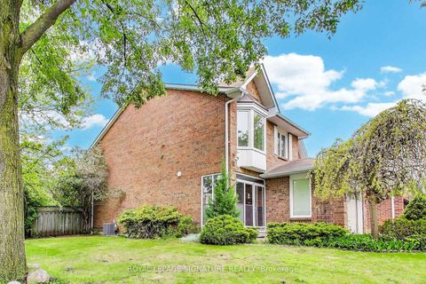 Photo 2 at 73 Parade Square, Highland Creek, Toronto