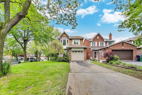 Photo 3 at 73 Parade Square, Highland Creek, Toronto