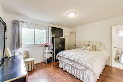 Photo 16 at 73 Parade Square, Highland Creek, Toronto