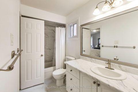 Photo 19 at 73 Parade Square, Highland Creek, Toronto