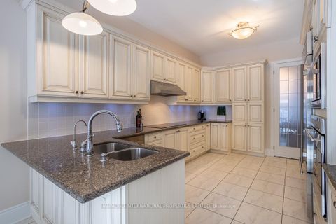 Photo 9 at 203 Hunterwood Chase, Rural Vaughan, Vaughan