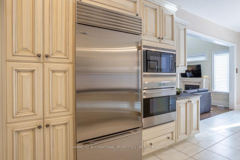 Photo 10 at 203 Hunterwood Chase, Rural Vaughan, Vaughan