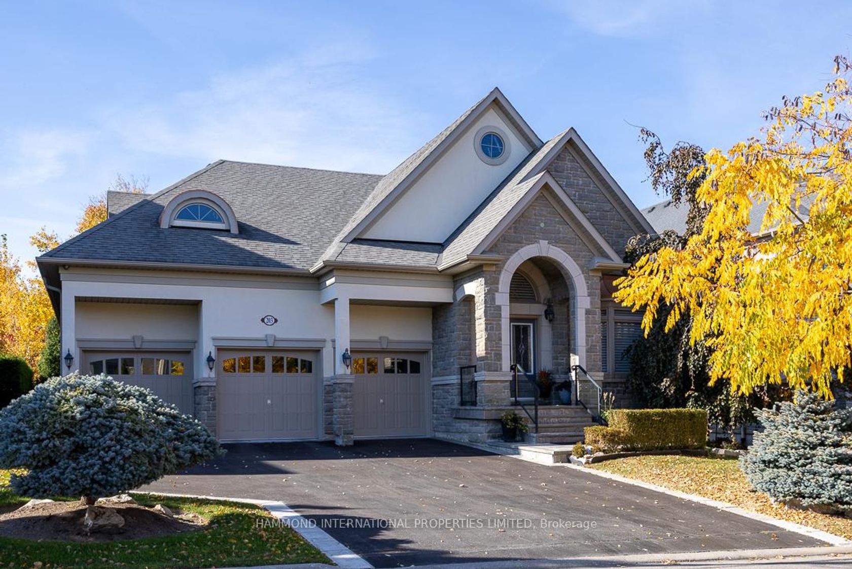 203 Hunterwood Chase, Rural Vaughan, Vaughan 