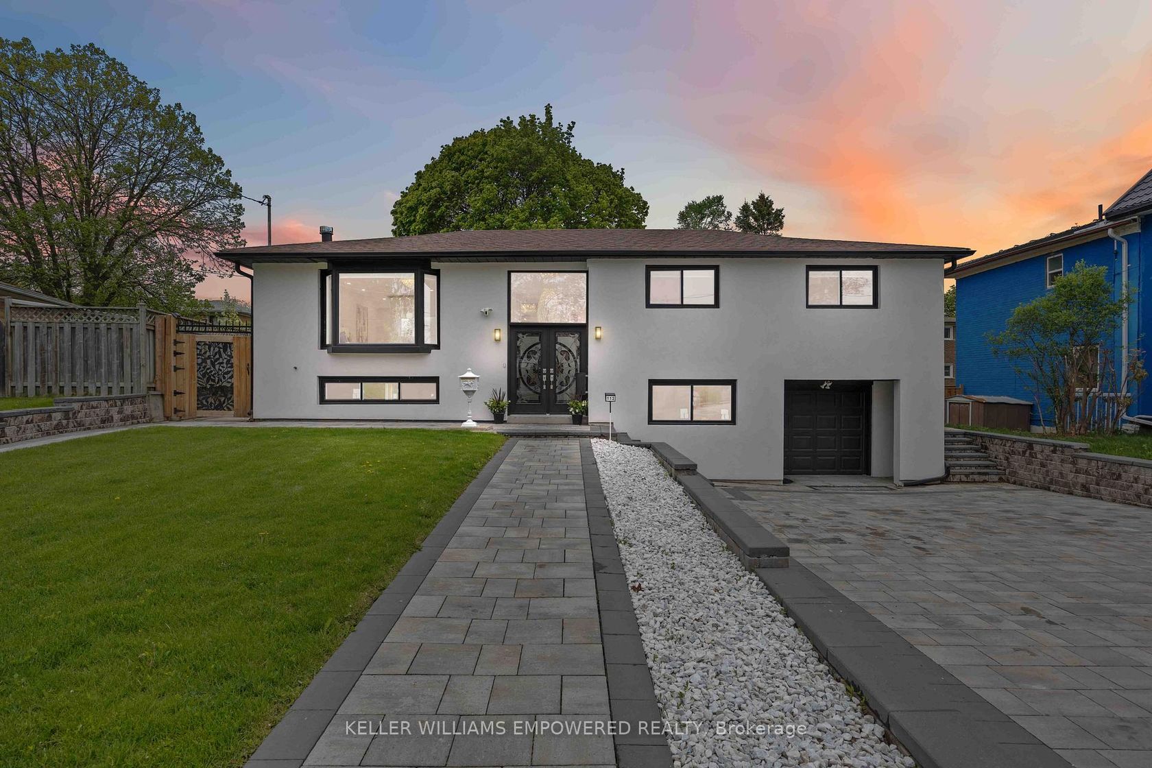 112 Kingslake Road, Don Valley Village, Toronto 