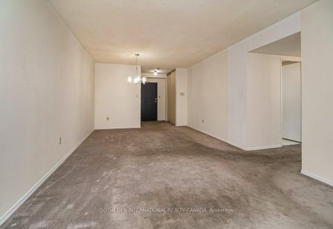 Photo 4 at 1105 - 30 Holly Street, Mount Pleasant West, Toronto Photo 4 at 1105 - 30 Holly Street, Mount Pleasant West, Toronto