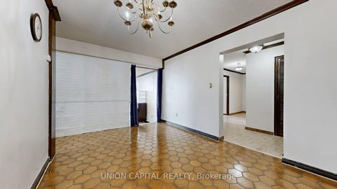 Photo 3 at 913 - 31 Four Winds Drive, York University Heights, Toronto