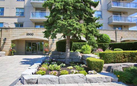 Photo 6 at 307 - 2500 Rutherford Road, Maple, Vaughan