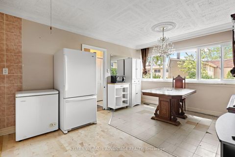 Photo 8 at 1 - 10 Sentinel Road, York University Heights, Toronto