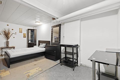 Photo 15 at 1 - 10 Sentinel Road, York University Heights, Toronto