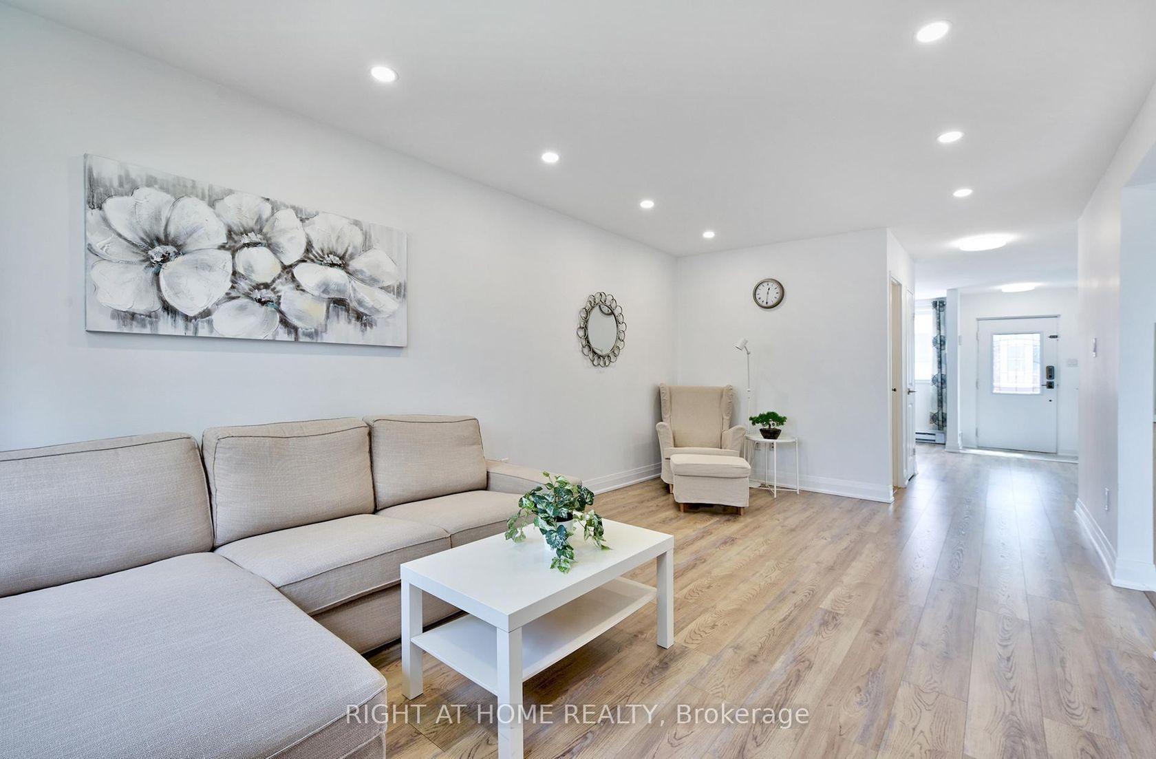 197 - 2170 Bromsgrove Road, Clarkson, Mississauga 