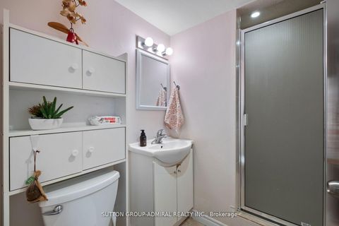 Photo 34 at 11 Thistle Avenue, Jefferson, Richmond Hill