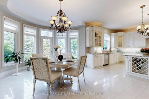Photo 20 at 59 Carisbrooke Circle, Bayview Southeast, Aurora