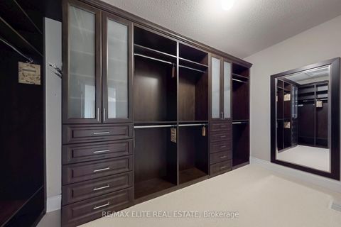 Photo 36 at 59 Carisbrooke Circle, Bayview Southeast, Aurora