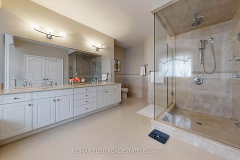 Photo 37 at 59 Carisbrooke Circle, Bayview Southeast, Aurora