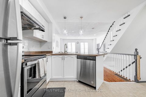 Photo 5 at 127 Torbarrie Road, CFB, Toronto