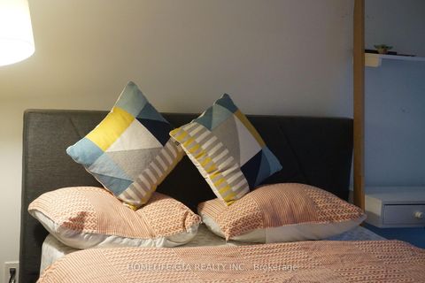 Photo 16 at 1507 - 17 Bathurst Street, Waterfront Communities C1, Toronto