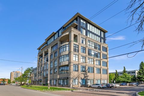 Photo 3 at 403 - 10376 Yonge Street, Crosby, Richmond Hill