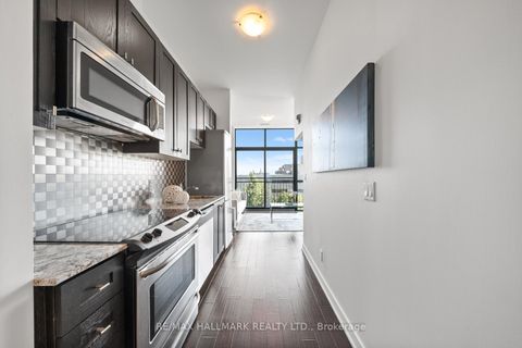 Photo 11 at 403 - 10376 Yonge Street, Crosby, Richmond Hill