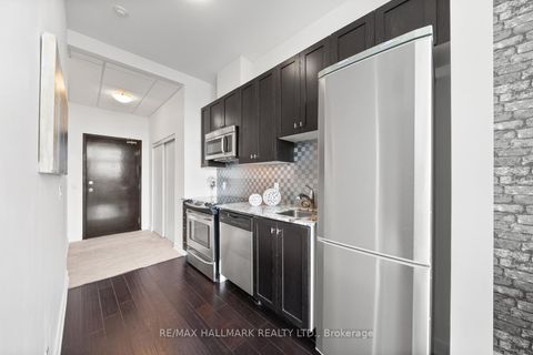 Photo 12 at 403 - 10376 Yonge Street, Crosby, Richmond Hill