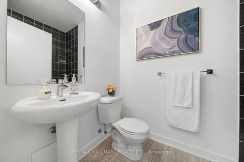 Photo 21 at 403 - 10376 Yonge Street, Crosby, Richmond Hill