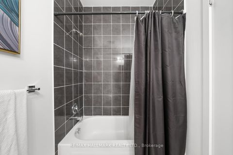 Photo 22 at 403 - 10376 Yonge Street, Crosby, Richmond Hill Photo 22 at 403 - 10376 Yonge Street, Crosby, Richmond Hill