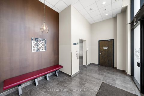 Photo 23 at 403 - 10376 Yonge Street, Crosby, Richmond Hill Photo 23 at 403 - 10376 Yonge Street, Crosby, Richmond Hill