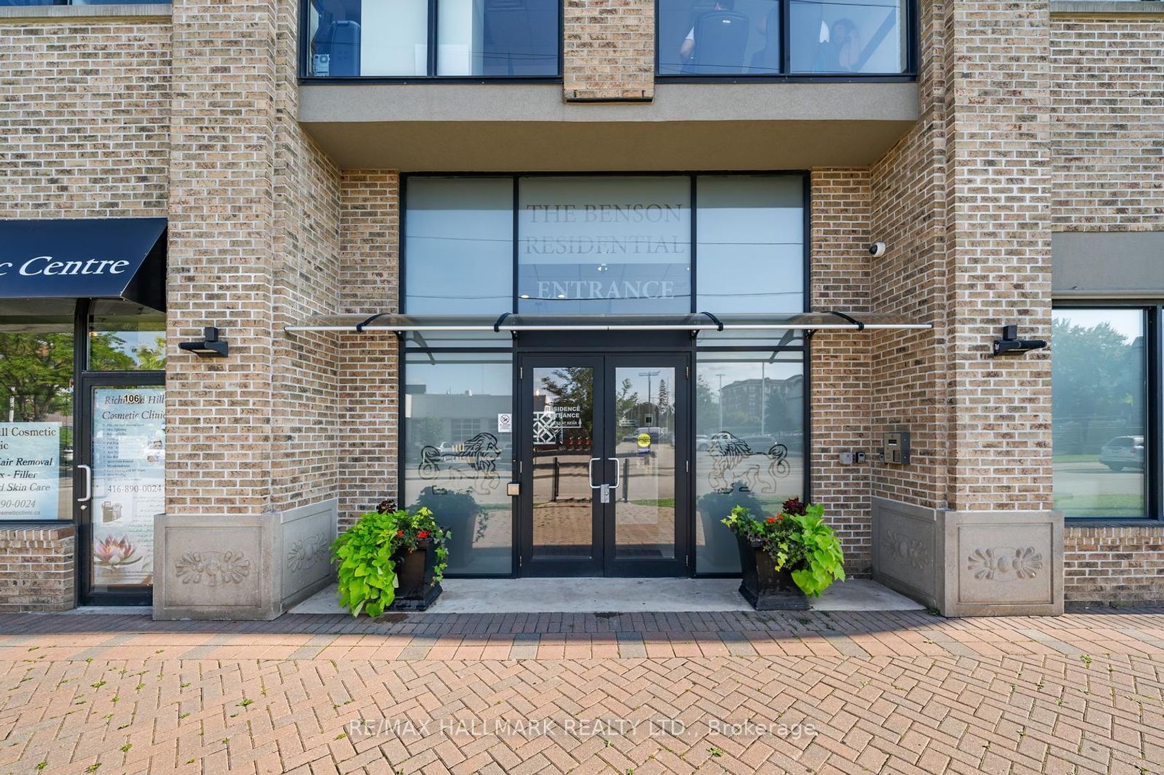403 - 10376 Yonge Street, Crosby, Richmond Hill 