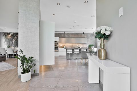 Photo 3 at 31 Overton Crescent, Don Mills, Toronto