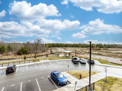 Photo 11 at 211 - 10 Culinary Lane, Rural Barrie Southeast, Barrie