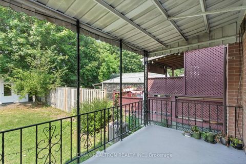 Photo 12 at 498 Midland Avenue, Cliffside, Toronto