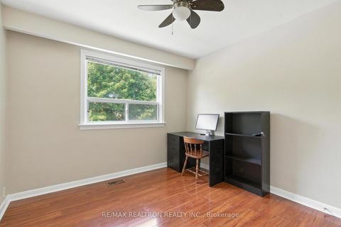 Photo 18 at 498 Midland Avenue, Cliffside, Toronto