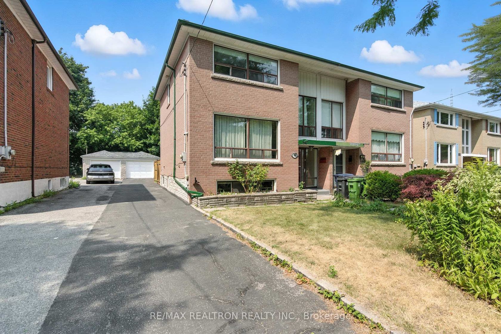 498 Midland Avenue, Cliffside, Toronto 
