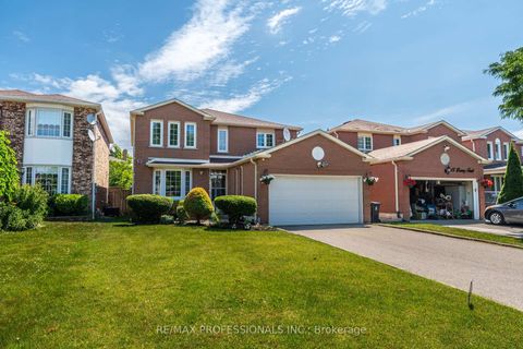 Photo 1 at 17 Lavery Trail, Highland Creek, Toronto
