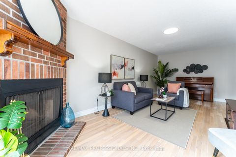 Photo 13 at 17 Lavery Trail, Highland Creek, Toronto
