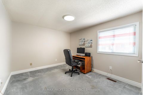 Photo 22 at 17 Lavery Trail, Highland Creek, Toronto