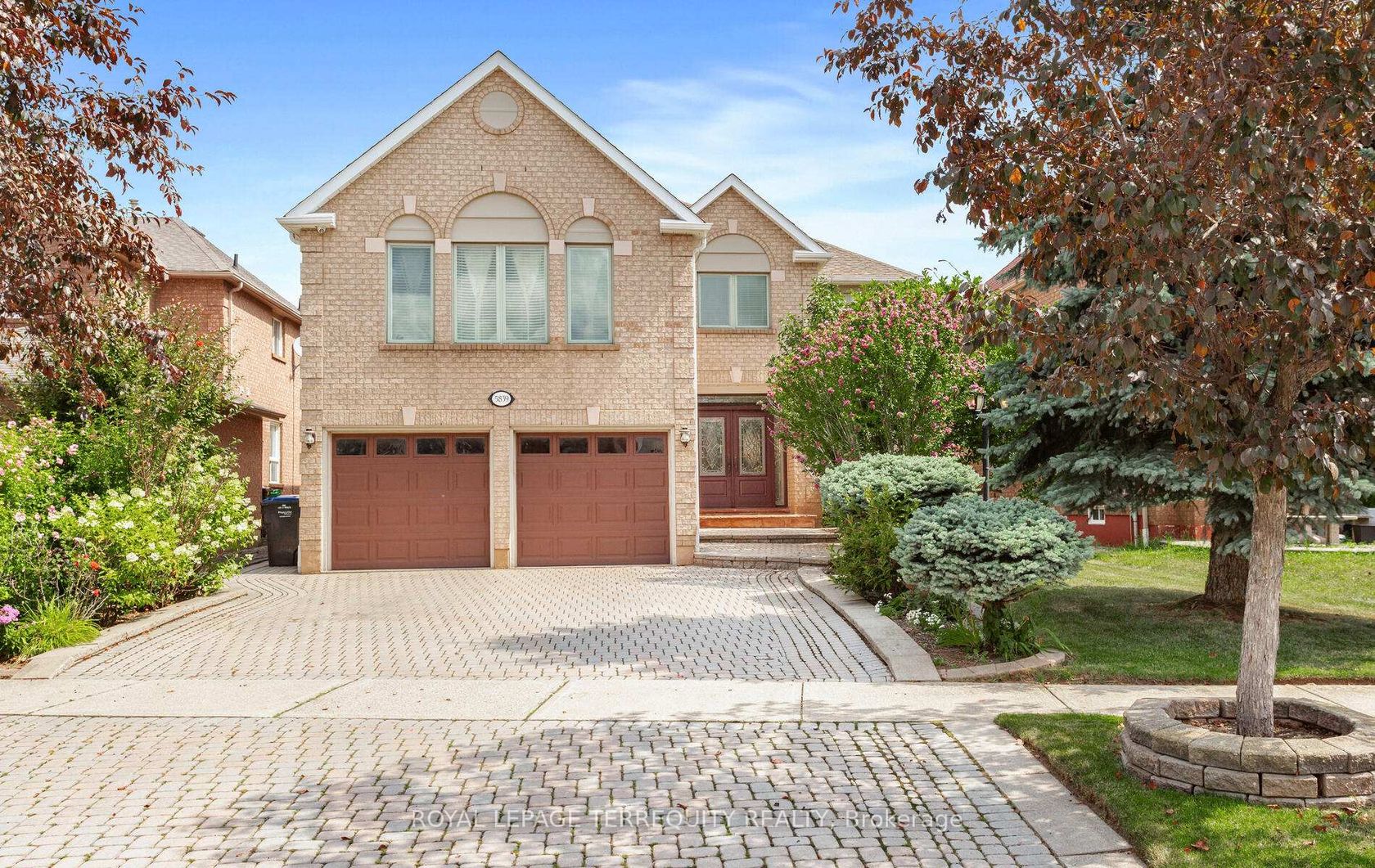 5839 Fieldon Road, Central Erin Mills, Mississauga 