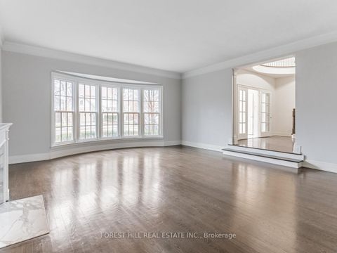 Photo 6 at 198 Old Forest Hill Road, Forest Hill North, Toronto