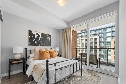 Photo 15 at 627 - 99 Eagle Rock Way, Maple, Vaughan