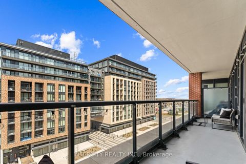 Photo 25 at 627 - 99 Eagle Rock Way, Maple, Vaughan