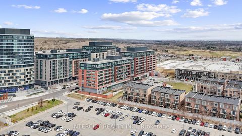 Photo 31 at 627 - 99 Eagle Rock Way, Maple, Vaughan
