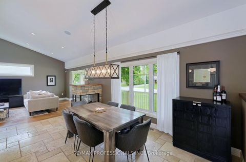 Photo 11 at 321 Wendy Lane, WO West, Oakville