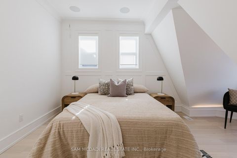 Photo 31 at 129 Beaconsfield Avenue, Little Portugal, Toronto
