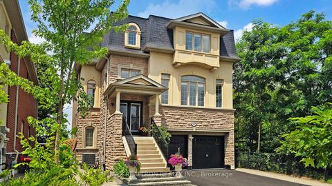 Photo 1 at 72 Headwater Crescent, Oak Ridges, Richmond Hill