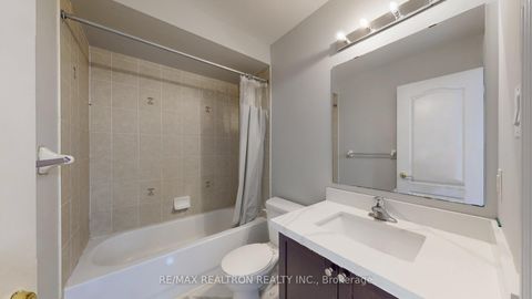 Photo 20 at 72 Headwater Crescent, Oak Ridges, Richmond Hill Photo 20 at 72 Headwater Crescent, Oak Ridges, Richmond Hill